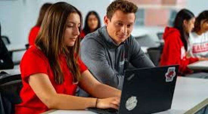 সম্ভাবনাময় ভিডিও এডিটিংএ ক্যারিয়ার